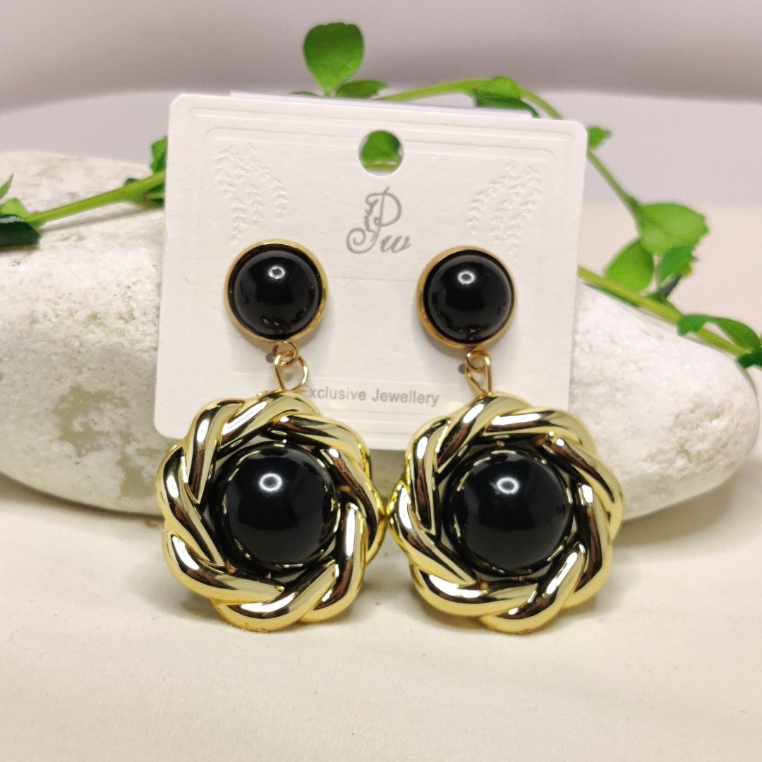 Golden Eclipse Earing