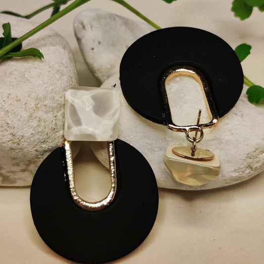 Artic Eclipse Earing