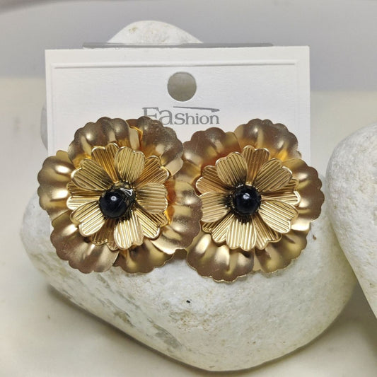 Black Rose Glow Earing