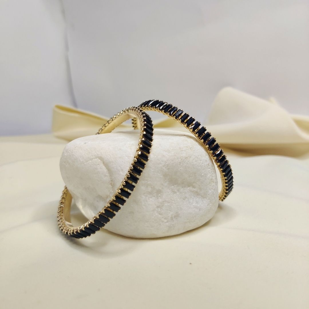 Black Royale Bangle