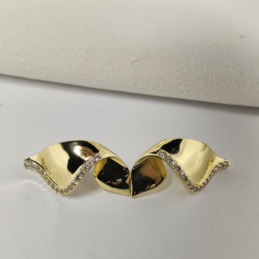 Wave Luxe Earing